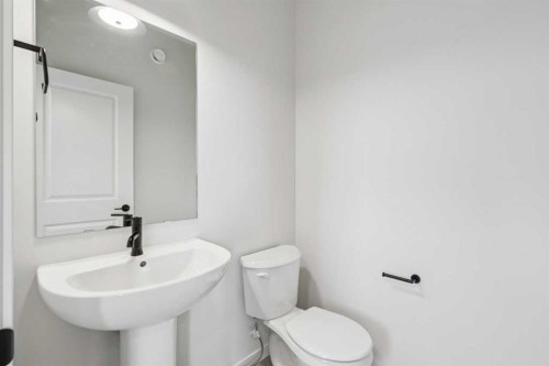49 Bluerock Hill Sw, Calgary, AB - Indoor Photo Showing Bathroom