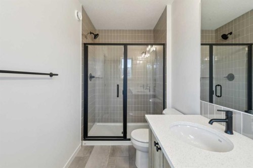 49 Bluerock Hill Sw, Calgary, AB - Indoor Photo Showing Bathroom