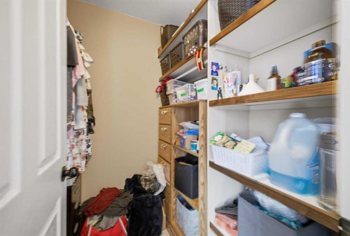 135 Issard Close, Red Deer, AB - Indoor