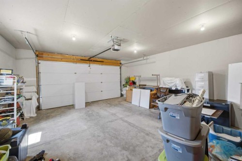 135 Issard Close, Red Deer, AB - Indoor Photo Showing Garage
