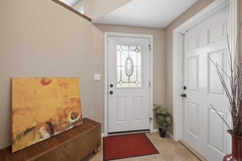 135 Issard Close, Red Deer, AB - Indoor Photo Showing Other Room
