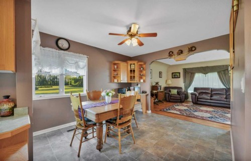 39227 Range Road 250, Rural Lacombe County, AB - Indoor Photo Showing Dining Room