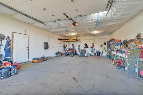 39227 Range Road 250, Rural Lacombe County, AB - Indoor Photo Showing Garage
