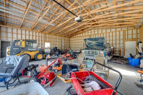 37533 Range Road 241, Rural Red Deer County, AB - Indoor