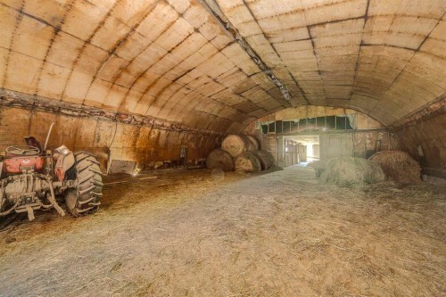 37533 Range Road 241, Rural Red Deer County, AB - Indoor