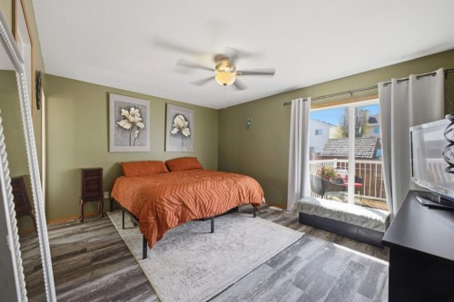 1 Pell Close, Sylvan Lake, AB - Indoor Photo Showing Bedroom