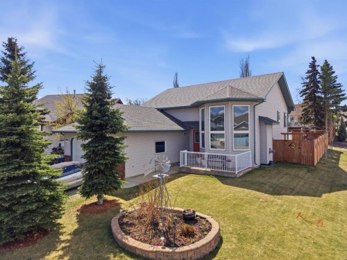 1 Pell Close, Sylvan Lake, AB - Outdoor