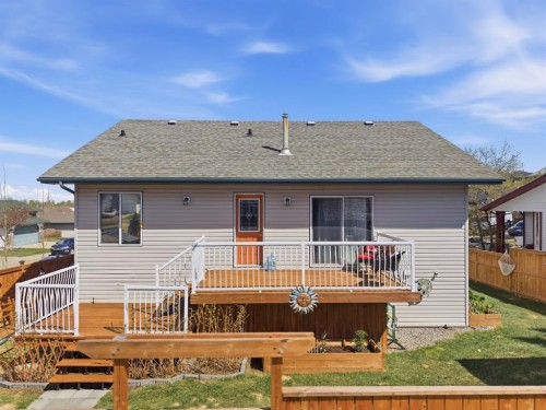 1 Pell Close, Sylvan Lake, AB - Outdoor With Deck Patio Veranda With Exterior