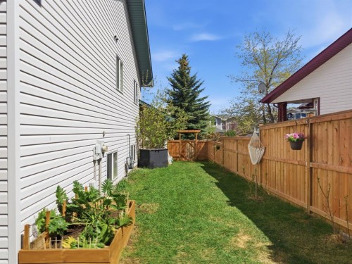 1 Pell Close, Sylvan Lake, AB - Outdoor