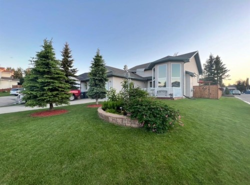 1 Pell Close, Sylvan Lake, AB - Outdoor