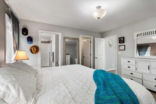 59 Reynolds Road, Sylvan Lake, AB - Indoor Photo Showing Bedroom