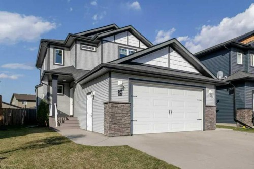 59 Reynolds Road  Sylvan Lake, AB T4S 0L8