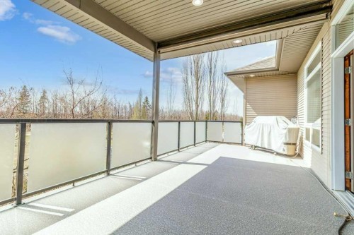 40 Oakwood Close, Red Deer, AB - Outdoor With Exterior