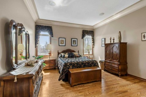 40 Oakwood Close, Red Deer, AB - Indoor Photo Showing Bedroom