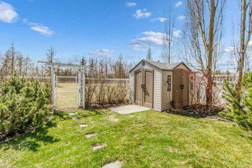 40 Oakwood Close, Red Deer, AB - Outdoor