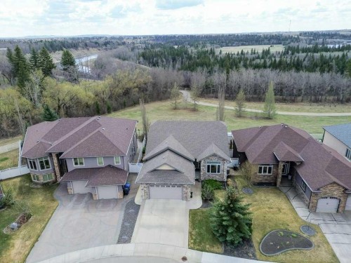 40 Oakwood Close, Red Deer, AB - Outdoor