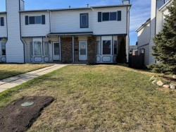 11 Ellenwood Drive Red Deer, AB T4R 2E3