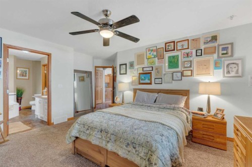 40 Askin Close, Red Deer, AB - Indoor Photo Showing Bedroom