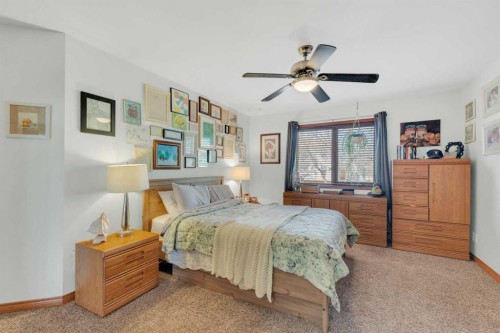 40 Askin Close, Red Deer, AB - Indoor Photo Showing Bedroom