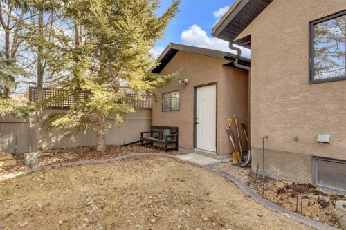 40 Askin Close, Red Deer, AB - Outdoor With Exterior