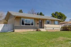 2 Otterbury Avenue Red Deer, AB T4N 4Z9
