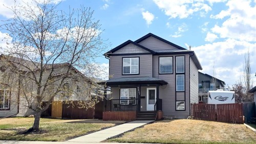 5837 Park Street  Blackfalds, AB T4M 0G1