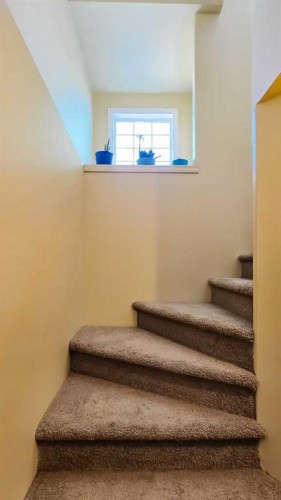5837 Park Street, Blackfalds, AB - Indoor Photo Showing Other Room