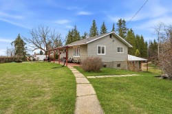 2-431014 Range Road 250 Rural Ponoka County, AB T4J 1R1