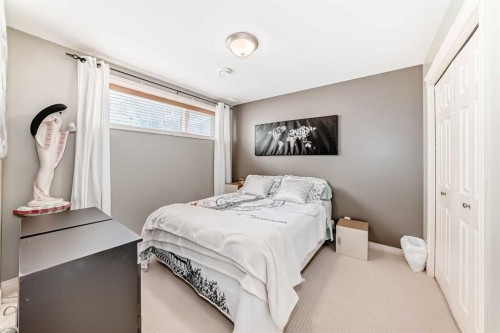 70 Abraham Close, Red Deer, AB - Indoor Photo Showing Bedroom
