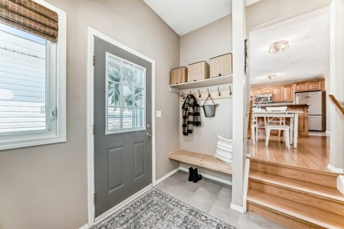 302064 Range Road, Linden, AB - Indoor Photo Showing Other Room