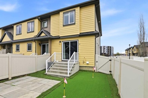 1906-30 Carleton Avenue, Red Deer, AB - Outdoor