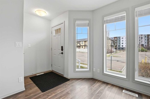1906-30 Carleton Avenue, Red Deer, AB - Indoor Photo Showing Other Room