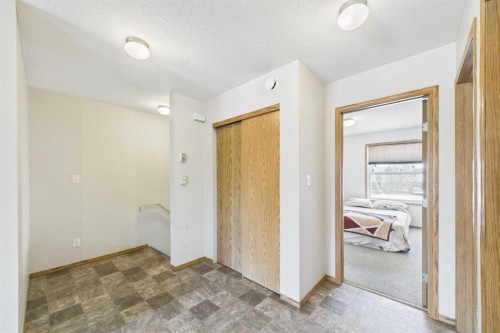 40-20 Jacobs Close, Red Deer, AB - Indoor Photo Showing Other Room
