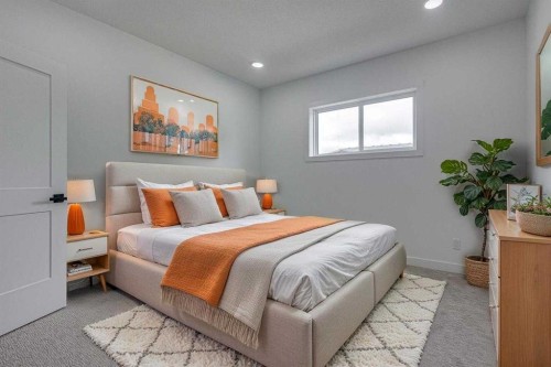 2-5537 51 Avenue, Lacombe, AB - Indoor Photo Showing Bedroom