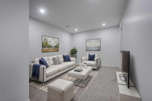 2-5537 51 Avenue, Lacombe, AB - Indoor Photo Showing Living Room