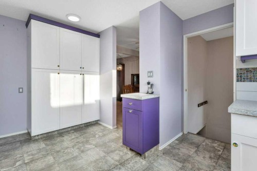 14 Glendale Boulevard, Red Deer, AB - Indoor Photo Showing Other Room