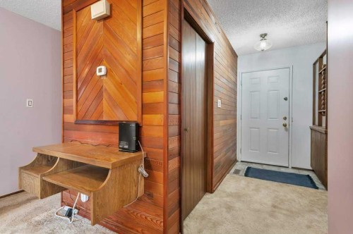 14 Glendale Boulevard, Red Deer, AB - Indoor Photo Showing Other Room