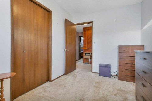 14 Glendale Boulevard, Red Deer, AB - Indoor
