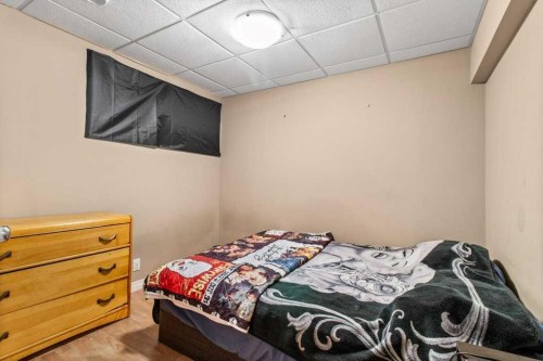 13 Kanten Close, Red Deer, AB - Indoor Photo Showing Bedroom