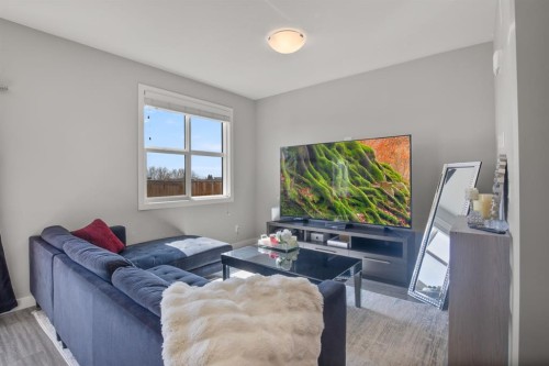 95 Palmer Circle, Blackfalds, AB - Indoor Photo Showing Other Room