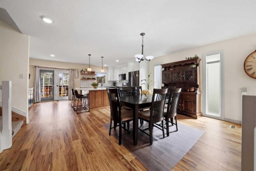 25 Gilbert Crescent, Red Deer, AB - Indoor Photo Showing Dining Room