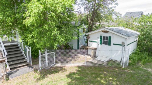 44 Lakeview Avenue, White Sands, AB 