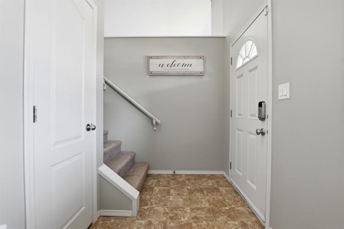84 Vickers Close, Red Deer, AB - Indoor Photo Showing Other Room