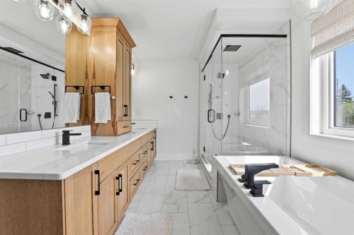 223 Ellington Crescent, Red Deer, AB - Indoor Photo Showing Bathroom