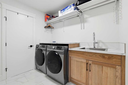 223 Ellington Crescent, Red Deer, AB - Indoor Photo Showing Laundry Room