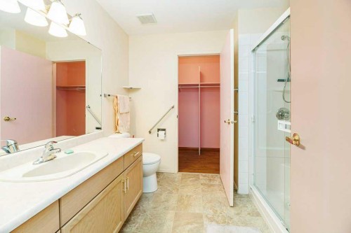 61-2816 Botterill Crescent, Red Deer, AB - Indoor Photo Showing Bathroom
