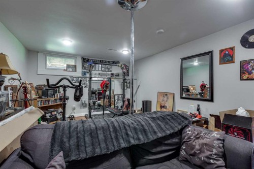 4212 C + E Trail, Lacombe, AB - Indoor