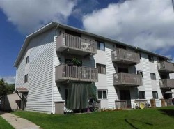 102-114 Mount Pleasant Drive Camrose, AB T4V 2M7