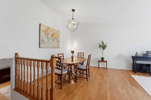 35 Ray Avenue, Red Deer, AB - Indoor Photo Showing Dining Room