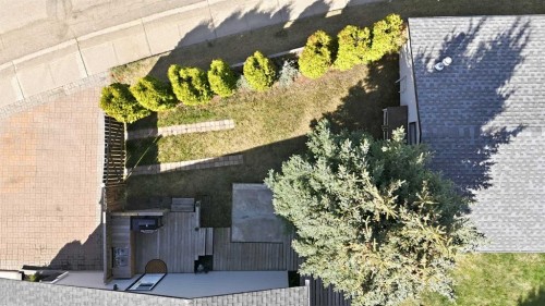 35 Ray Avenue, Red Deer, AB - Outdoor
